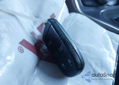 2018 Dodge Challenger R/T Scat Pack z USA, uszkodzony, nr VIN 2C3CDZFJ6JH213056